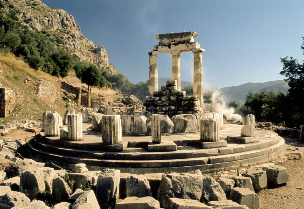 Templo de Atenea en Delfos